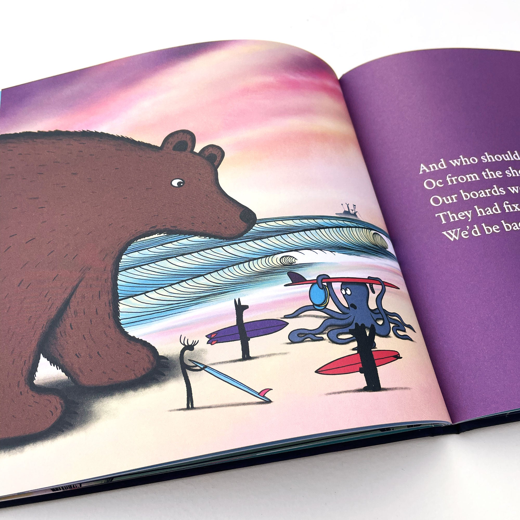 Surfing Animals - The Magic Trip Book